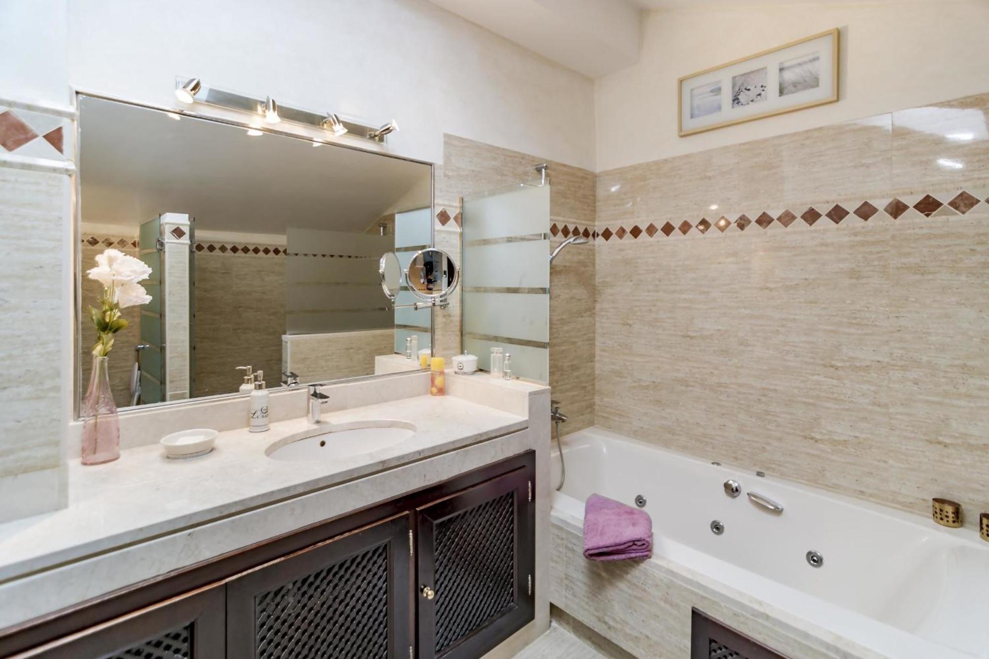 Selecta Penthouse Jazmin Apartment Ojen Luaran gambar