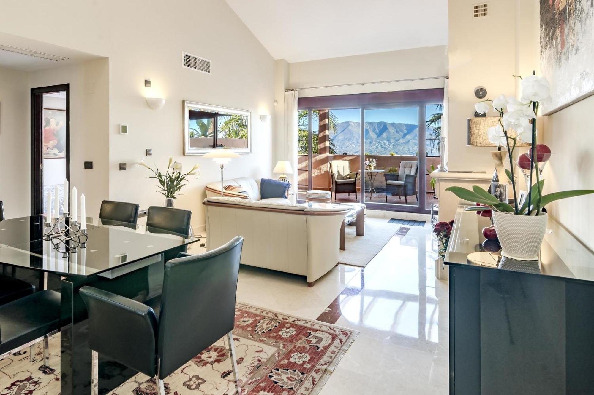Selecta Penthouse Jazmin Apartment Ojen Luaran gambar